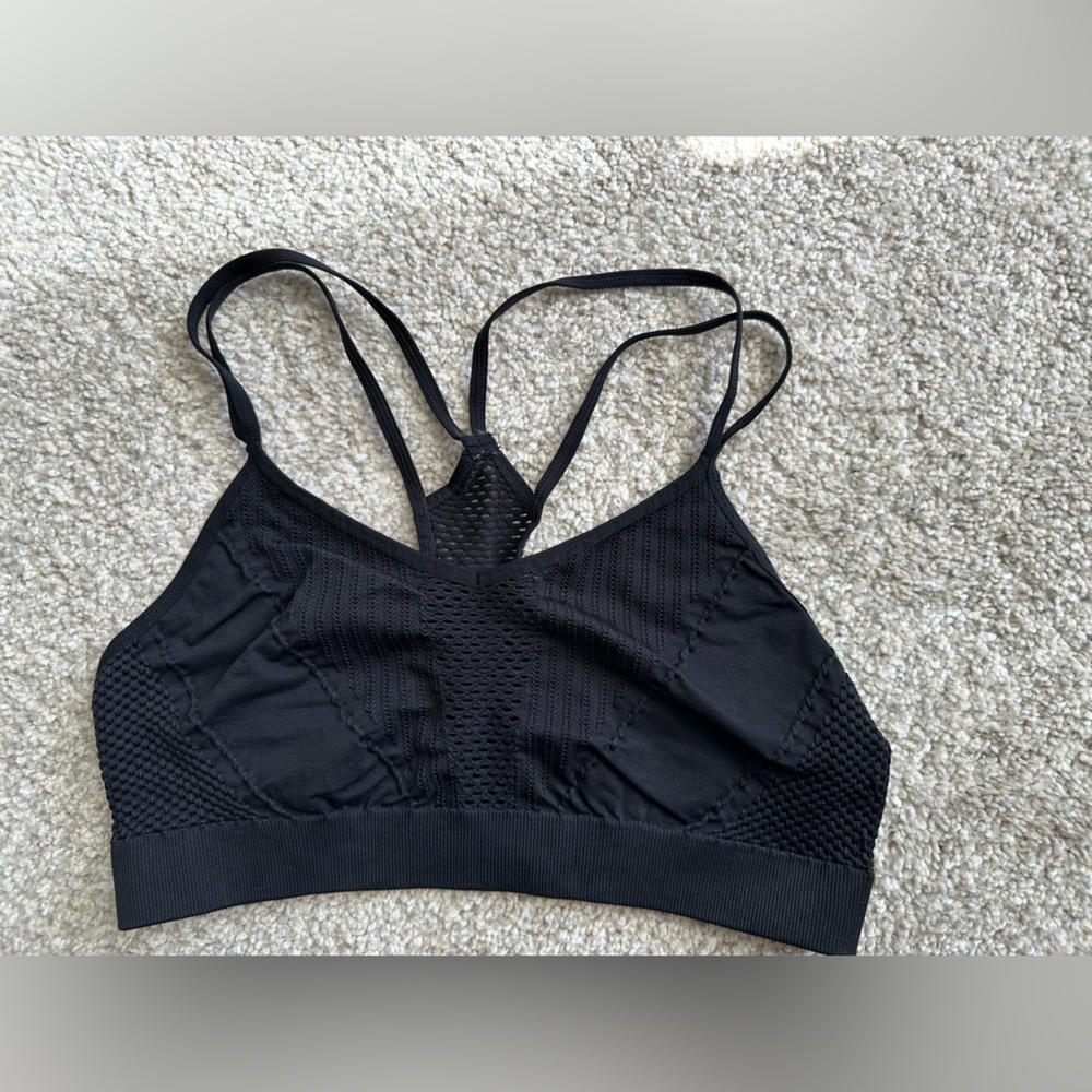Women’s‎ Aerie Black Sports Bra